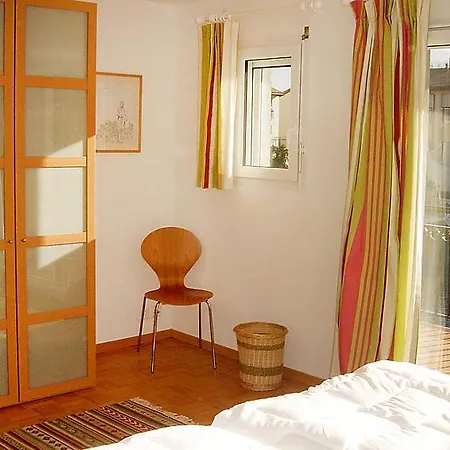Apartment Sleeps 9 Wifi