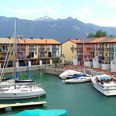 Appartement Sleeps 9 Wifi Le Bouveret