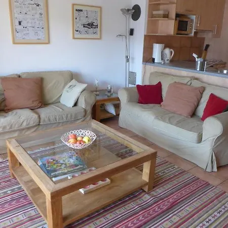Sleeps 9 Wifi Appartement